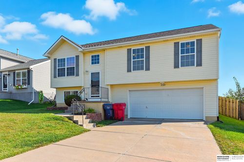 15319 Clay St, Bennington, NE, 68007-7490 | Card Image