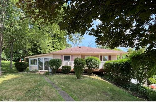1250 Cheval Street, East Liverpool, OH, 43920 | Card Image