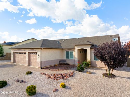 4019 N Pembroke St, Prescott Valley, AZ, 86314-2366 | Card Image