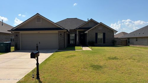 1687 Grayce Drive, Southaven, MS, 38671 | Card Image