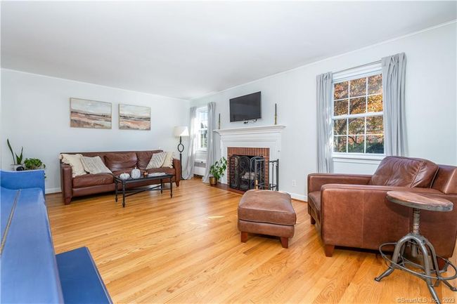 118 Longvue Dr, House other with 3 bedrooms, 2 bathrooms and 4 parking in Wethersfield CT | Image 16