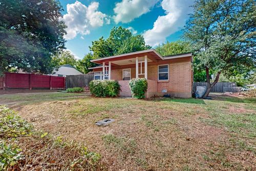 301 W Vilbig St, Irving, TX, 75060-5939 | Card Image