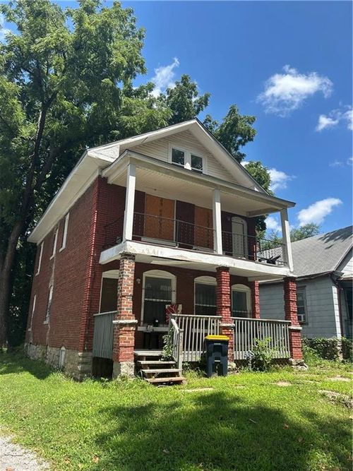 2912 E 33rd St, Kansas City, MO, 64128-1939 | Card Image