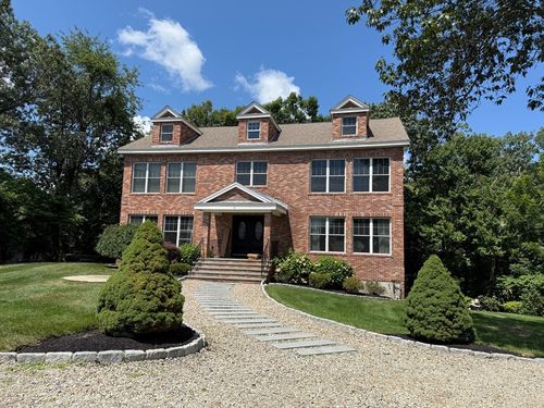 1-9 Bagnall Ave, Saugus, MA, 01906-3934 | Card Image