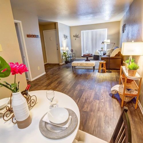 apt-80-480 W Parker Rd, Houston, TX, 77091-3232 | Card Image