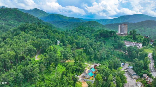 617 Davenport Rd, House other with 3 bedrooms, 3 bathrooms and null parking in Gatlinburg TN | Image 7