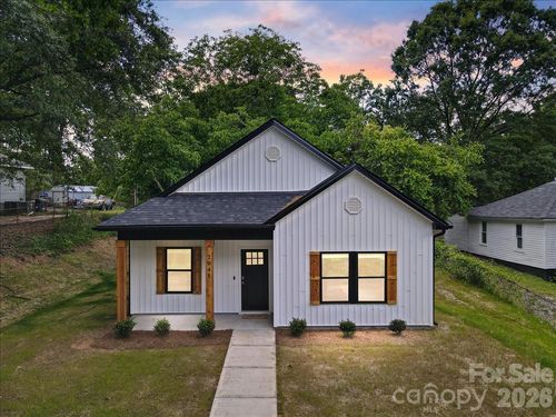 2041 S Pine Dr, Gastonia, NC, 28054-6349 | Card Image