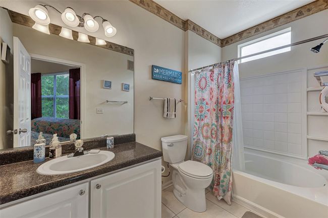 Main hall bath. | Image 21