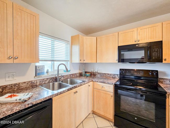 APT-404 - 3606 S Peninsula Dr, Condo with 2 bedrooms, 2 bathrooms and null parking in PORT ORANGE FL | Image 9