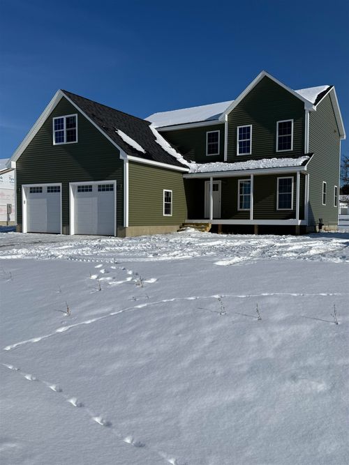 40 Dozer Dr, Saint Albans, VT, 05478-2367 | Card Image