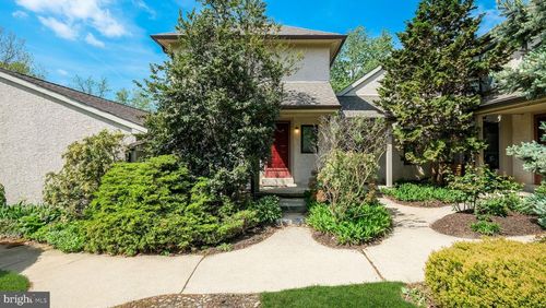 39 Oakmont Pl, MEDIA, PA, 19063-2565 | Card Image