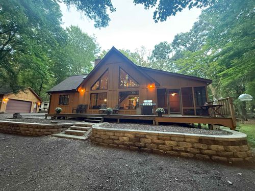 E10091 Buckhorn Rd, Reedsburg, WI, 53959-9036 | Card Image