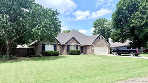 725 W 98th Street, Jenks, OK, 74037 | Card Image