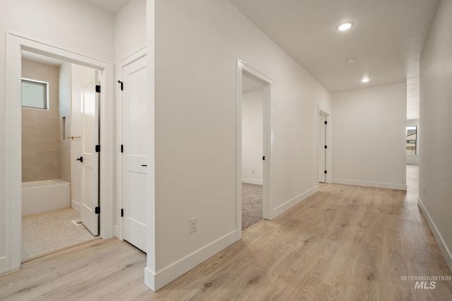 1724 N Black Elm Ln, House other with 4 bedrooms, 3 bathrooms and 2 parking in Star ID | Image 7