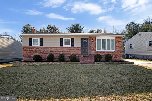 223 Allwood Dr, Glen Burnie, MD, 21061-2522 | Card Image