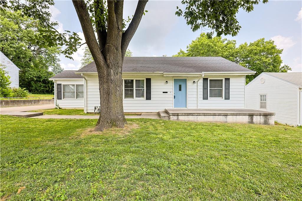 Summit Ave, Saint Joseph, MO 64506