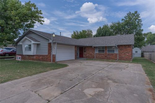 5421 Nw 65th St, Warr Acres, OK, 73132-7748 | Card Image