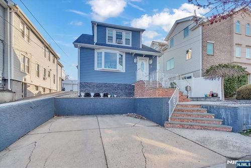 644 Valley Brook Ave, Lyndhurst, NJ, 07071-2010 | Card Image