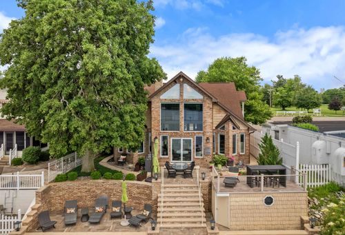 2424 Country Club Dr S, Rochester, IN, 46975-8976 | Card Image