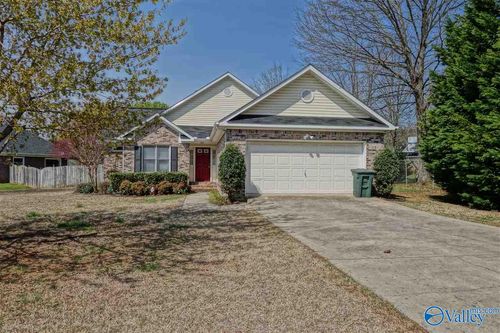 102 Mcdermotts Way, Madison, AL, 35758-6802 | Card Image
