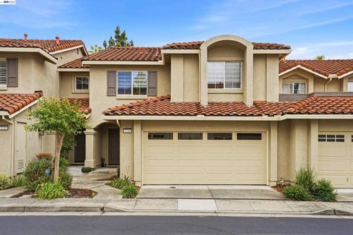 7721 Summerhill Pl, Castro Valley, CA, 94552-5342 | Card Image