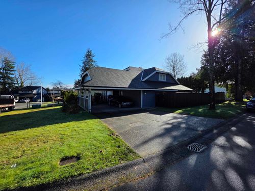 6524 133a St, Surrey, BC, V3W8T5 | Card Image