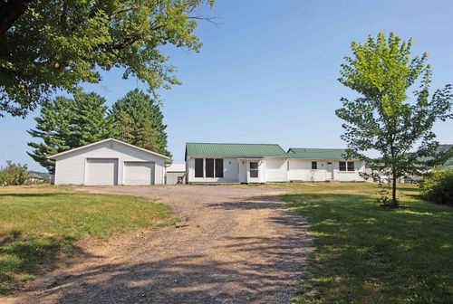 28971 County Hwy Ba, RICHLAND CENTER, WI, 53581-6760 | Card Image