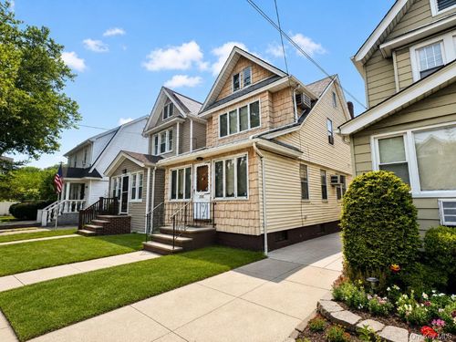 87-09 69th Ave, Forest Hills, NY, 11375-6607 | Card Image