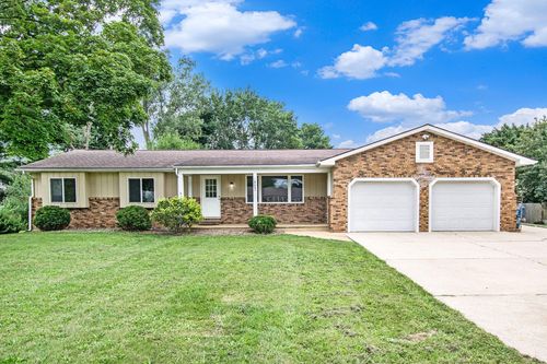 8687 Lilac Ln, Berrien Springs, MI, 49103-2419 | Card Image