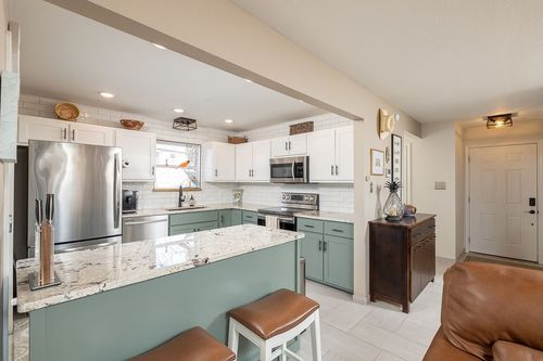 2411 N Bronze Tree Dr, Fayetteville, AR, 72703-3402 | Card Image