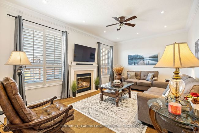 24 Lightheart Dr, House other with 4 bedrooms, 4 bathrooms and 4 parking in Caledon ON | Image 7