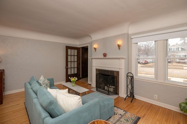 Main Floor Living Room | Image 4