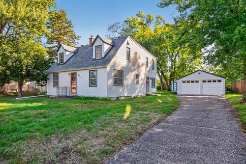 5617 4th St Ne, Fridley, MN, 55432-5504 | Card Image