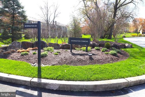 209-209 Fairfield Ct, WEST CHESTER, PA, 19382-6606 | Card Image