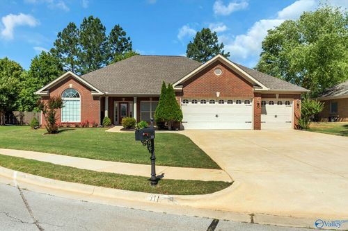311 S Back Creek Rd Nw, Madison, AL, 35757-6329 | Card Image