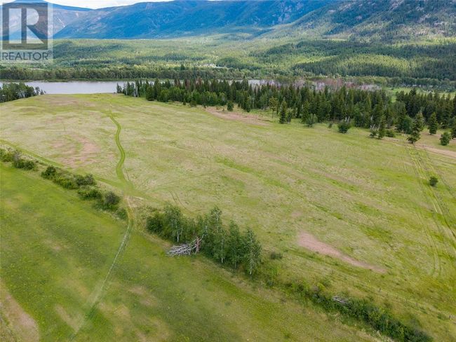 7398 Yellowhead Highway, House other with 3 bedrooms, 1 bathrooms and null parking in Darfield BC | Image 60