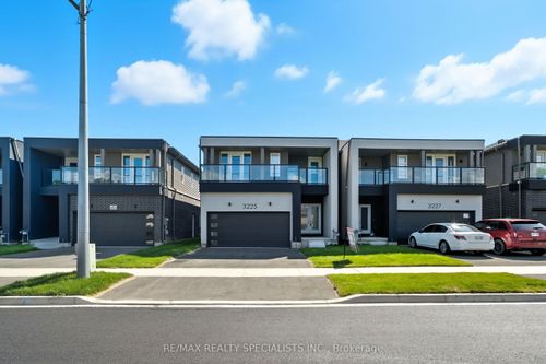 3225 Dominion Rd, Ridgeway, ON, L0S1N0 | Card Image