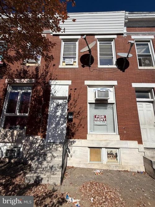 3016 E Monument St, BALTIMORE, MD, 21205-2724 | Card Image