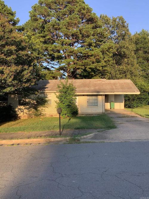 1205 Junior Deputy Rd, Little Rock, AR, 72205-6629 | Card Image