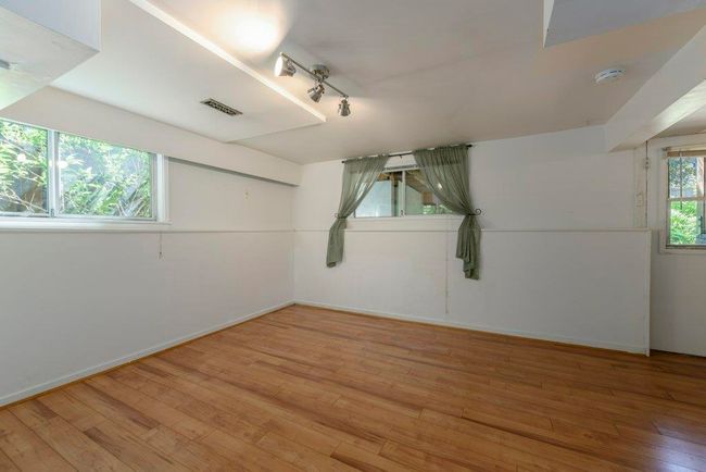 104 E 24 Th Ave, House other with 4 bedrooms, 2 bathrooms and 1 parking in Vancouver BC | Image 20