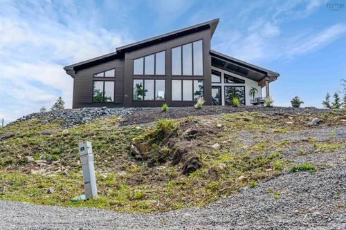 242 Heritage Way, Mount Uniacke, NS, B0N1Z0 | Card Image