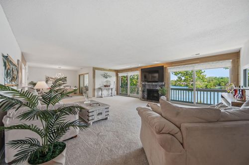 239-1207 Lake Shore Dr, Columbus, OH, 43204-4870 | Card Image
