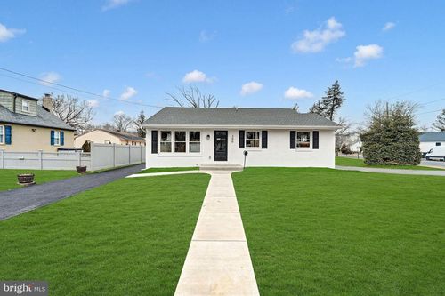 300 Hinchman Ave, CHERRY HILL, NJ, 08002-2308 | Card Image