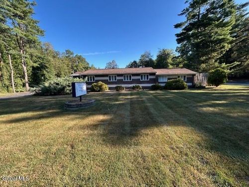 325 Ushers Rd, Ballston Lake, NY, 12019-1520 | Card Image