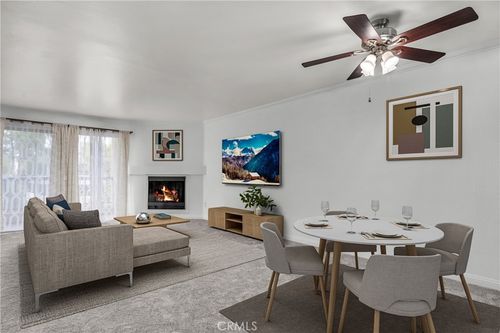228-5500 Owensmouth Ave, Woodland Hills, CA, 91367 | Card Image