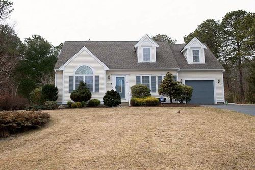28 Quashnet Woods Drive, Mashpee, MA, 02649 | Card Image