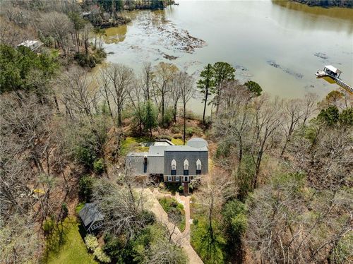 124 Northpoint Dr, Williamsburg, VA, 23185-4450 | Card Image