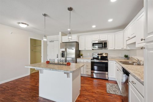 apt-402-845 S 60th St, West Des Moines, IA, 50266-5729 | Card Image