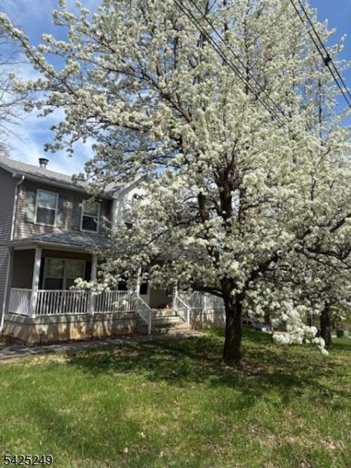 1709 County Road 517, Hackettstown, NJ, 07840-2716 | Card Image