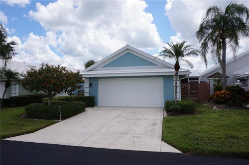68-789 Harrington Lake Dr N, VENICE, FL, 34293-4239 | Card Image